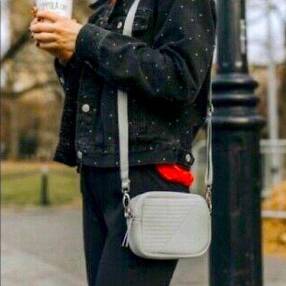 Vooray sidekick cross body bag - Picture 1 of 2